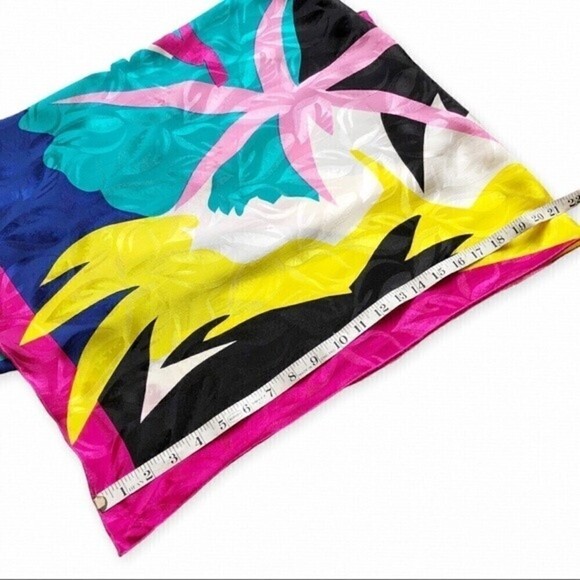 Vintage 80s Leamond Dean Silk Scarf Abstract Palm Print 43 Square - Picture 9 of 11